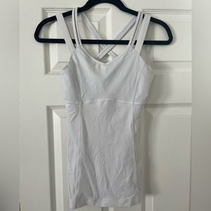 Lululemon white workout top, size 6, form-fitting